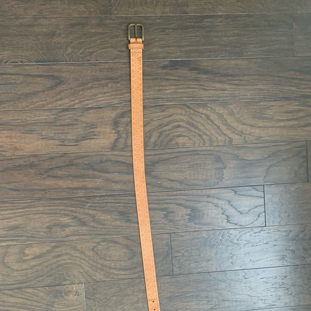 Tan belt